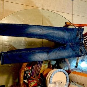 Blue Jeans ( Acercrombie & Fitch )